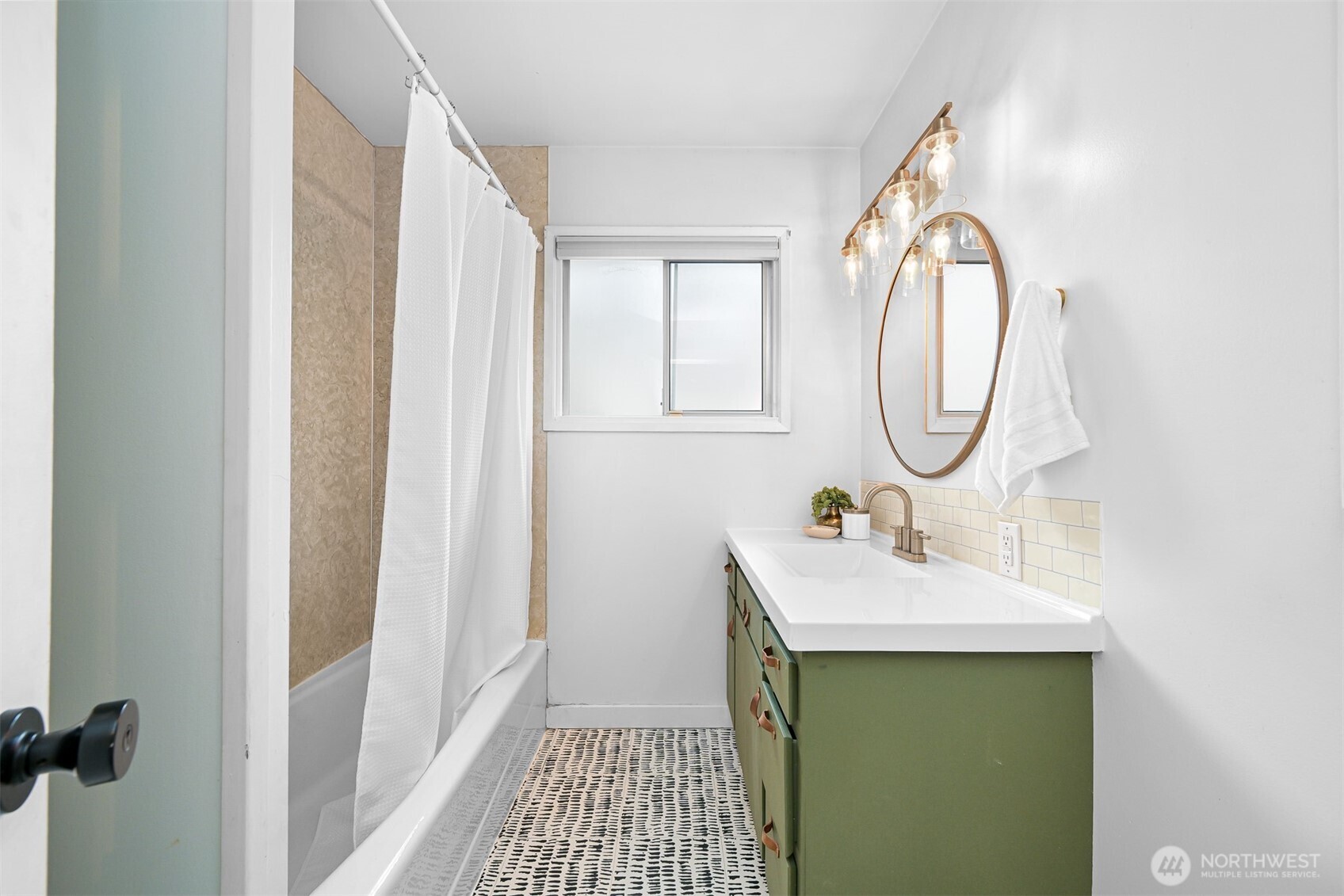 2219 Old Lakeway Drive , Bellingham, WA 98229