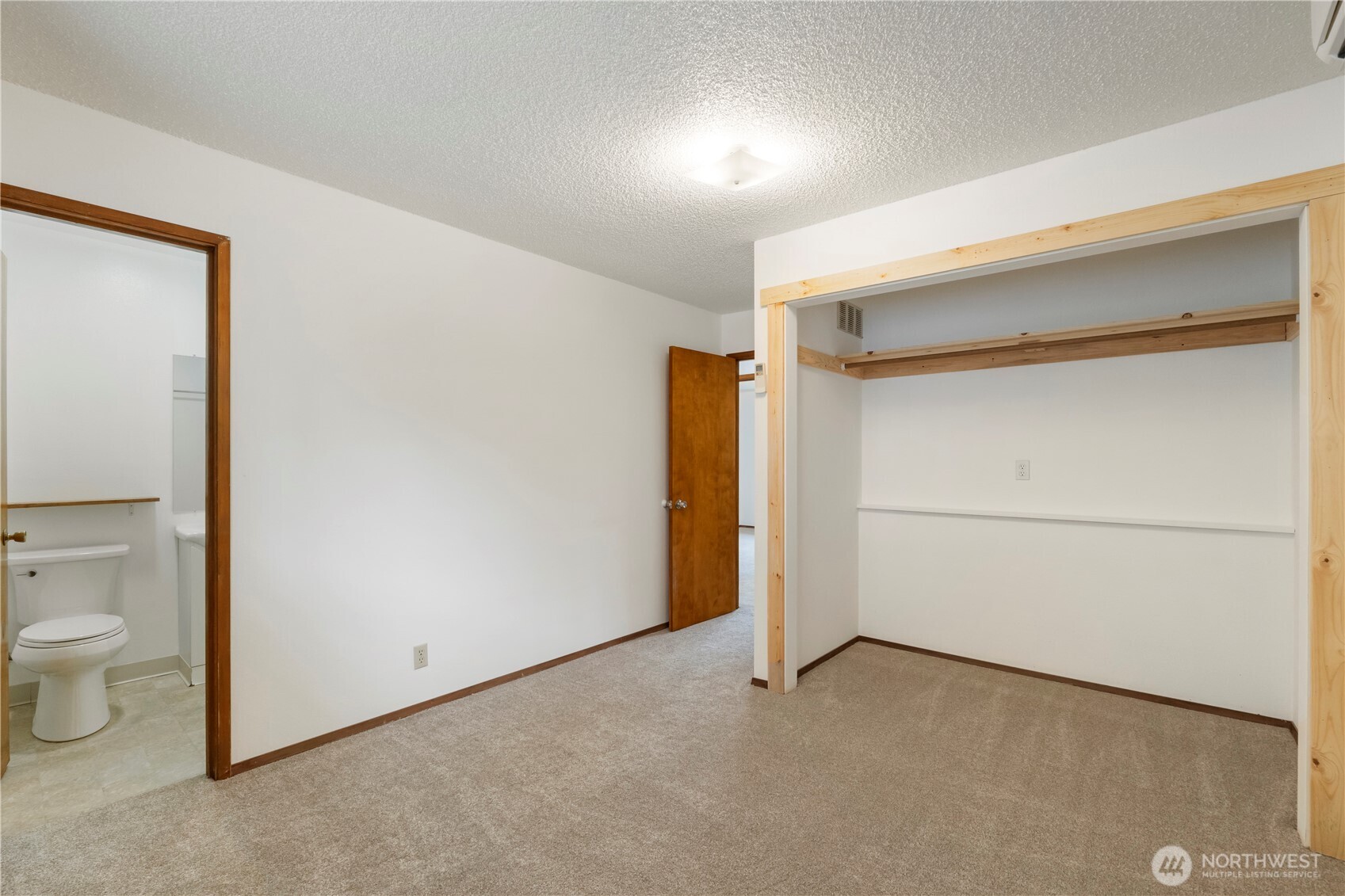 1509 Juniper Street , Milton, WA 98354