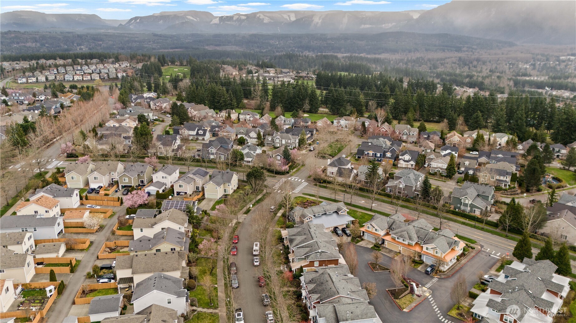 35327 SE Kinsey Street #604, Snoqualmie, WA 98065