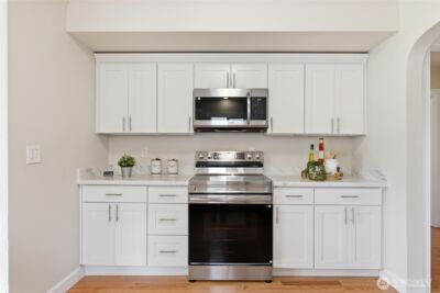 221 S 57th Street , Tacoma, WA 98408 - Photo 16