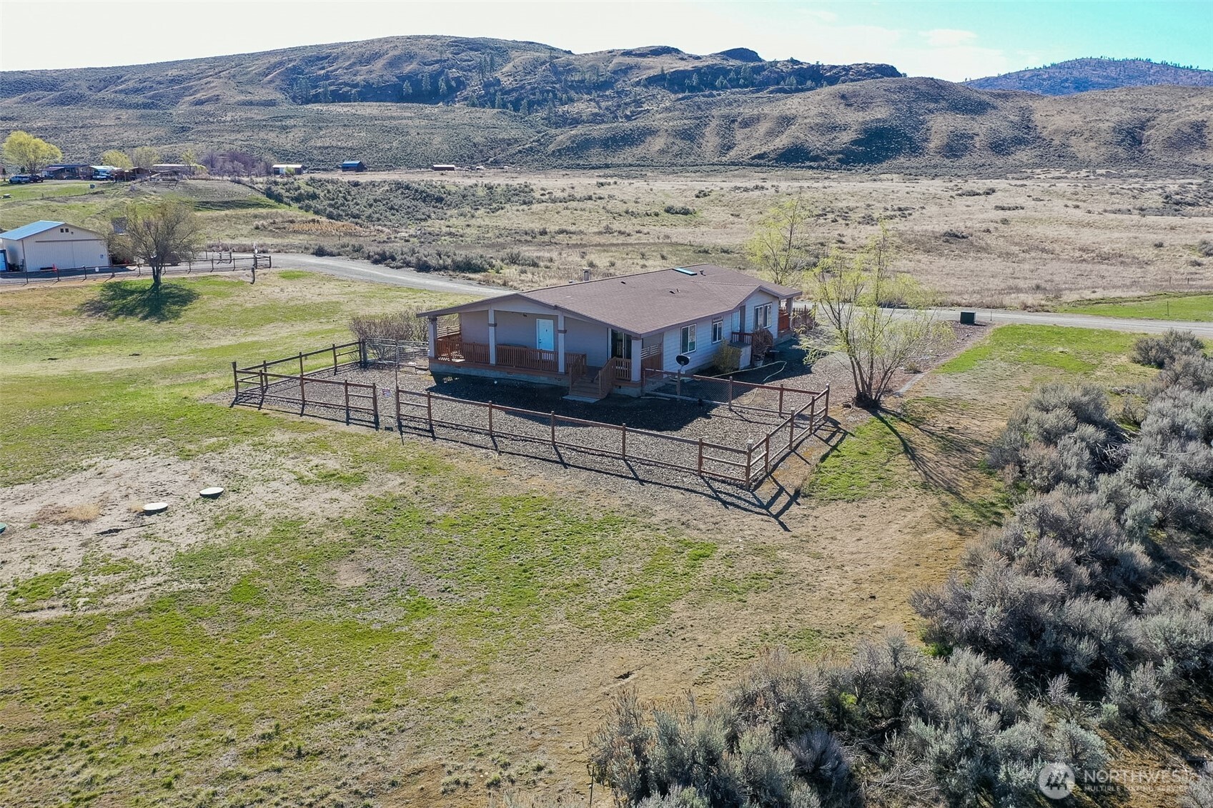32 Valley View Drive , Tonasket, WA 98855