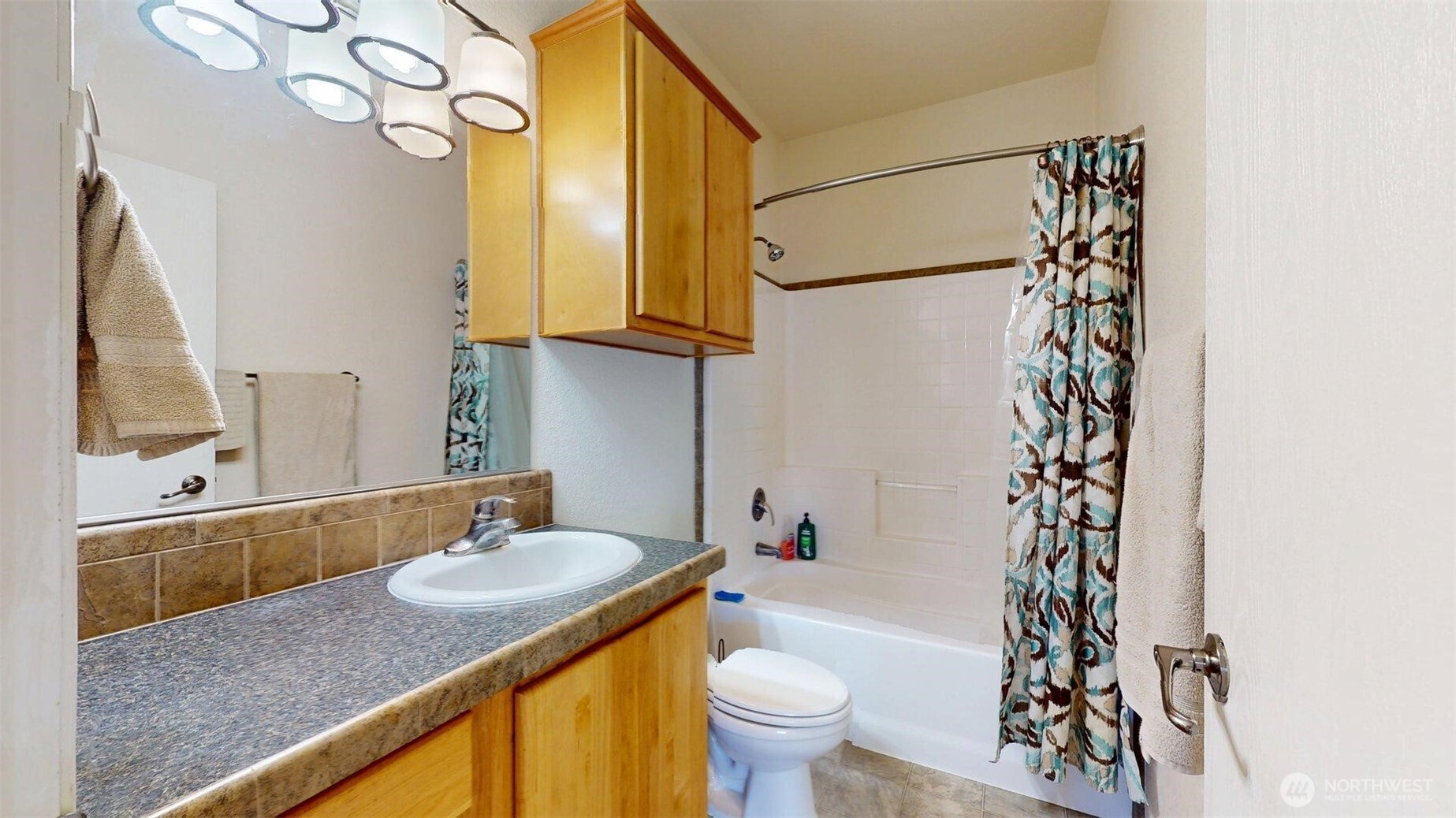 32 Valley View Drive , Tonasket, WA 98855