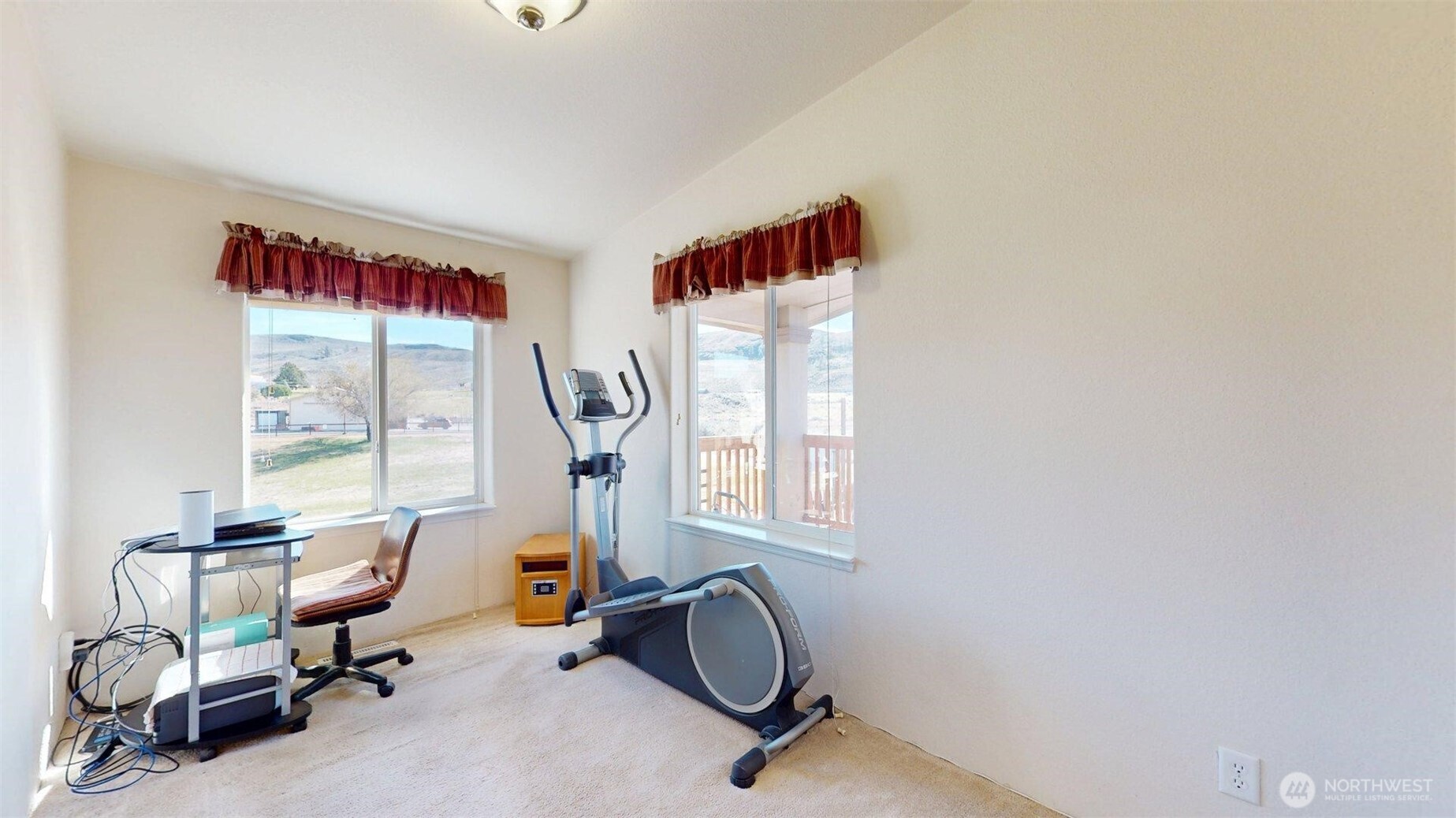 32 Valley View Drive , Tonasket, WA 98855