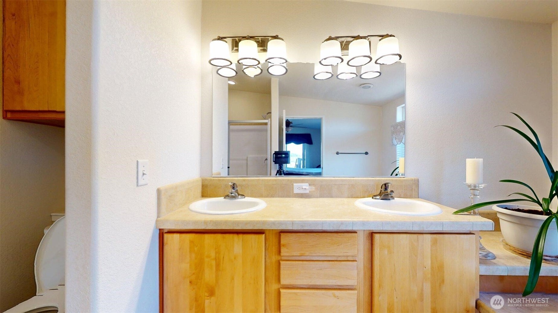 32 Valley View Drive , Tonasket, WA 98855
