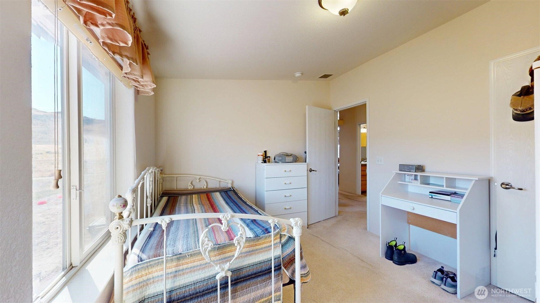 32 Valley View Drive , Tonasket, WA 98855
