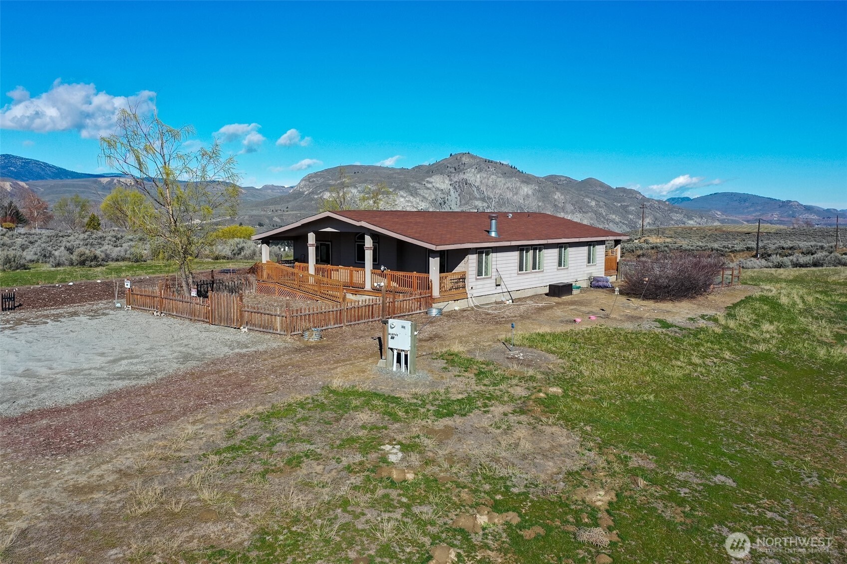 32 Valley View Drive , Tonasket, WA 98855