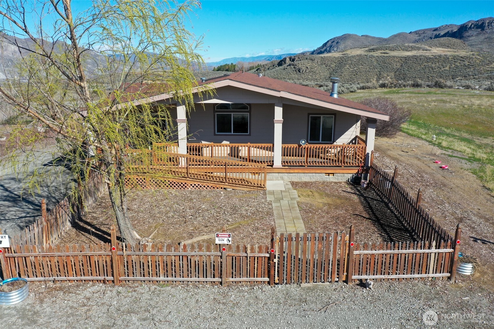 32 Valley View Drive , Tonasket, WA 98855