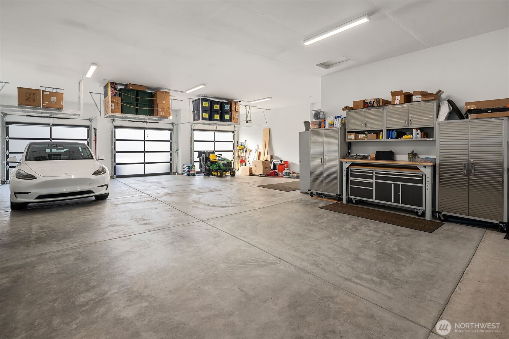 18201 17th Street E, Lake Tapps, WA 98391