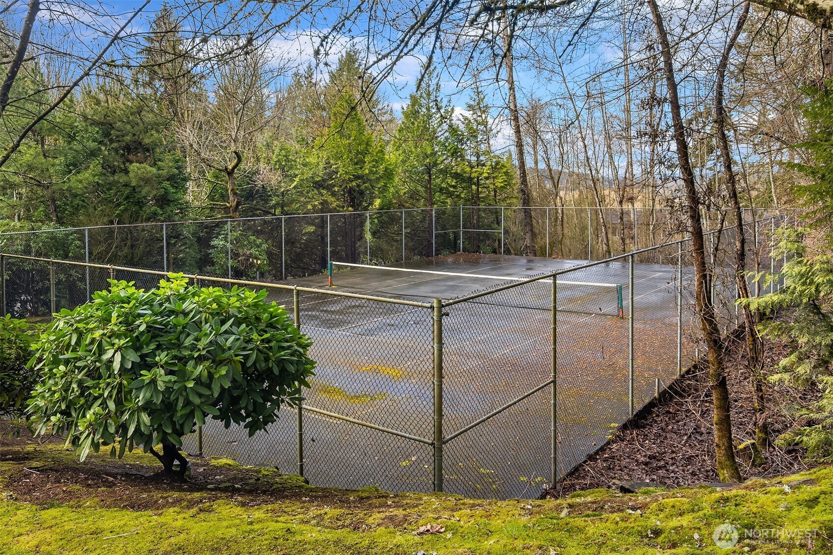 12113 NE 172nd Place #J202, Bothell, WA 98011