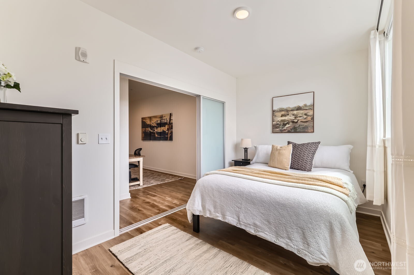 1601 N 45th Street #411, Seattle, WA 98103