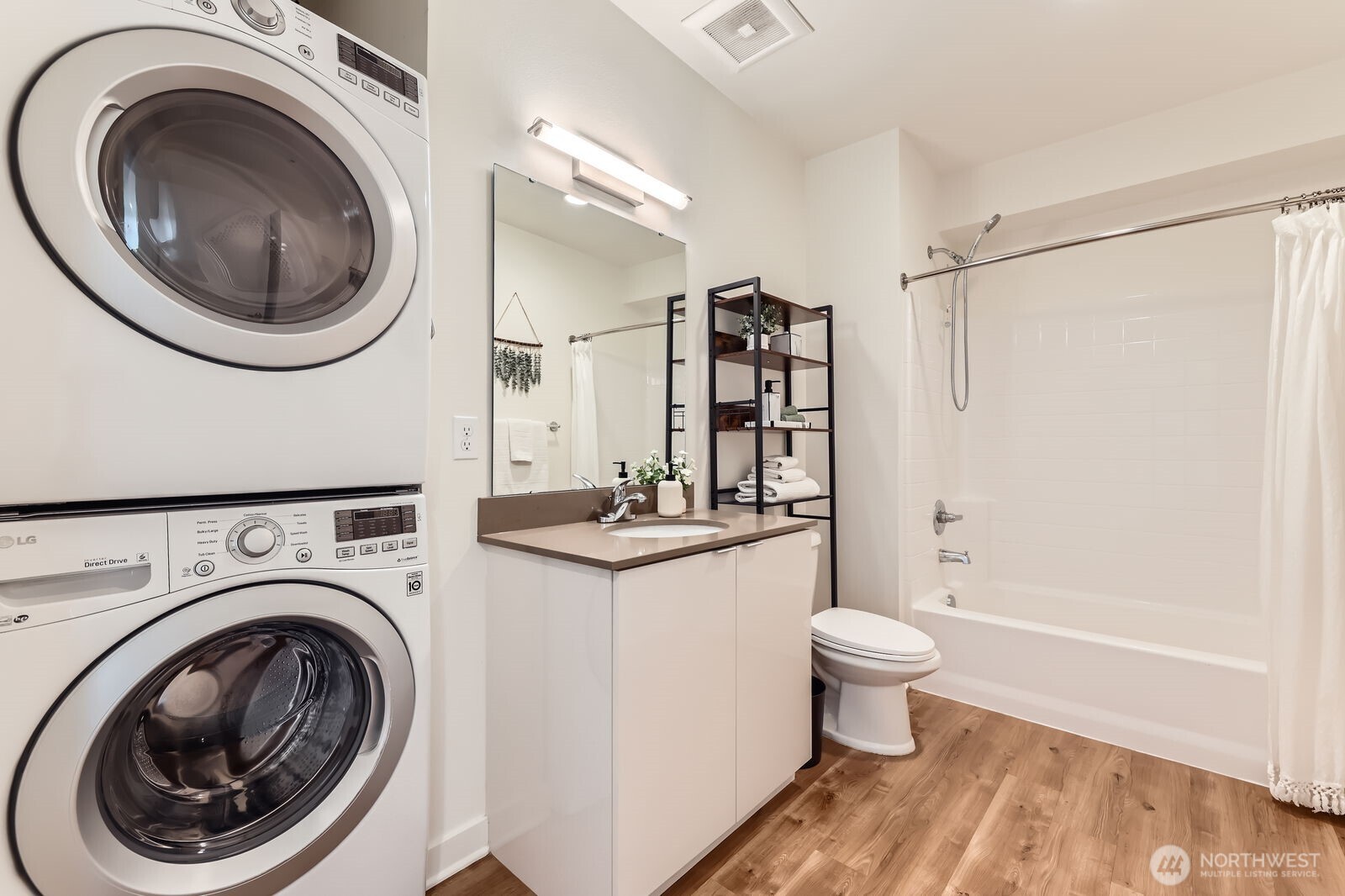 1601 N 45th Street #411, Seattle, WA 98103