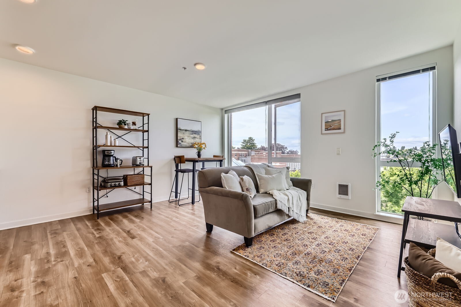 1601 N 45th Street #411, Seattle, WA 98103