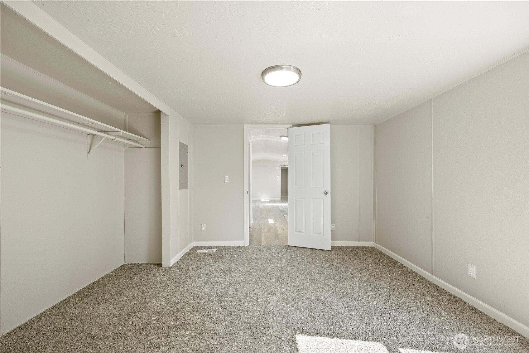 681 Lonetree Lane , Richland, WA 99352