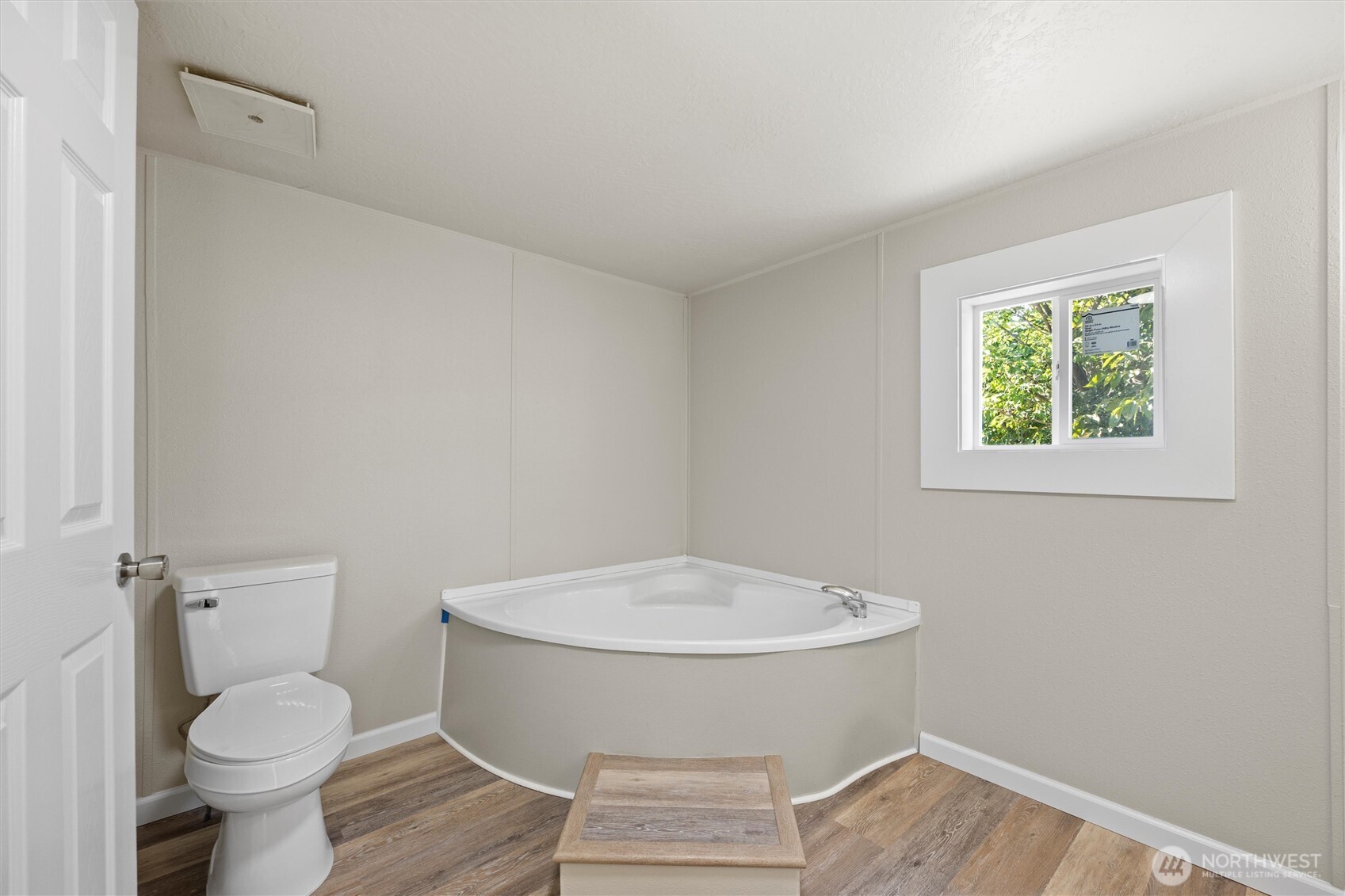 681 Lonetree Lane , Richland, WA 99352