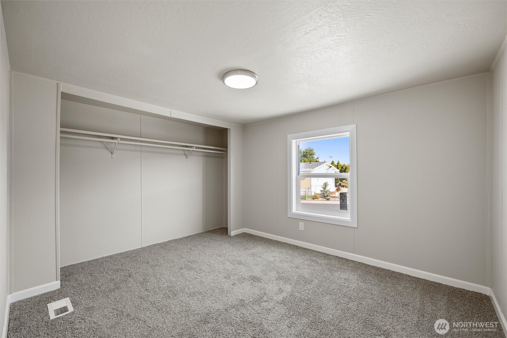 681 Lonetree Lane , Richland, WA 99352