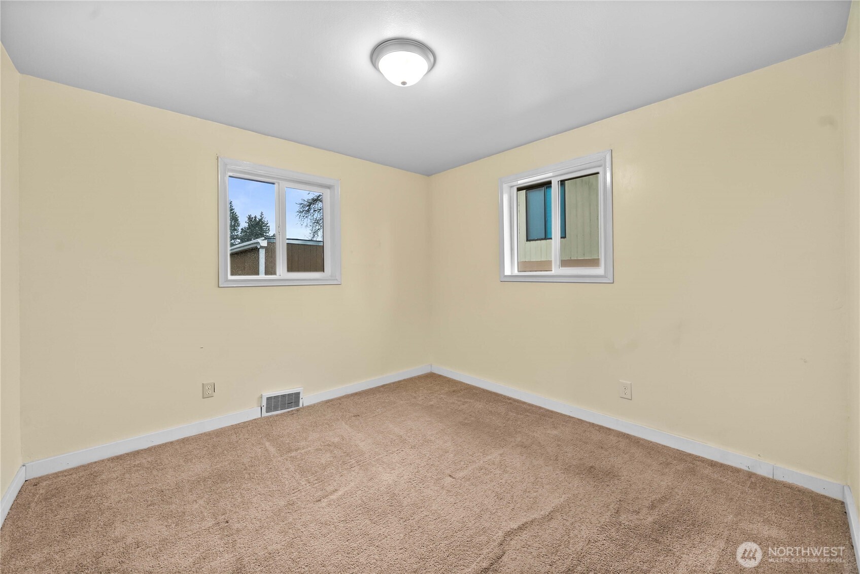 9717 14th Avenue NW, Seattle, WA 98117