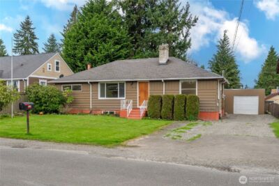 9717 14th Avenue NW, Seattle, WA 98117 - Photo 2