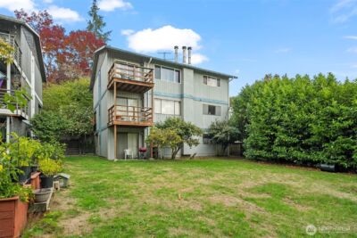 13215 35th Avenue NE, Seattle, WA 98125