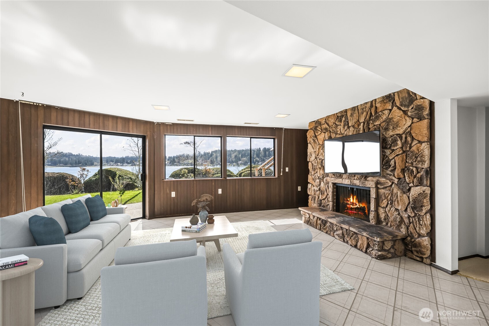 8806 Warren Drive NW, Gig Harbor, WA 98335