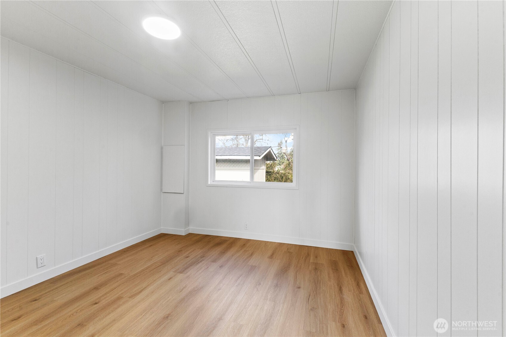 9527 Longmire Court SE, Yelm, WA 98597