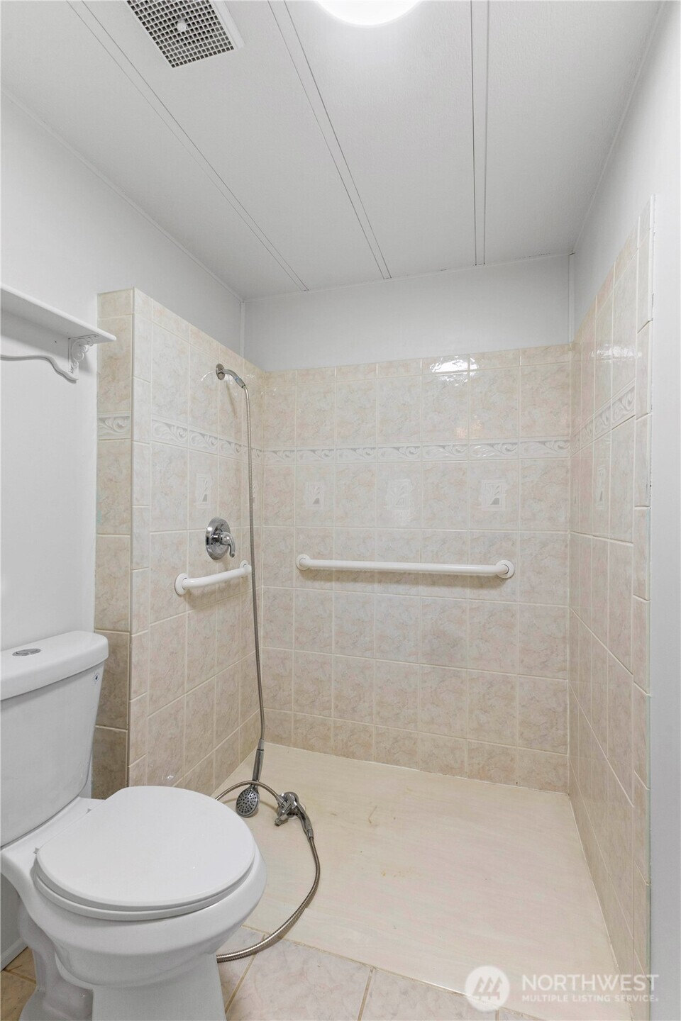 9527 Longmire Court SE, Yelm, WA 98597