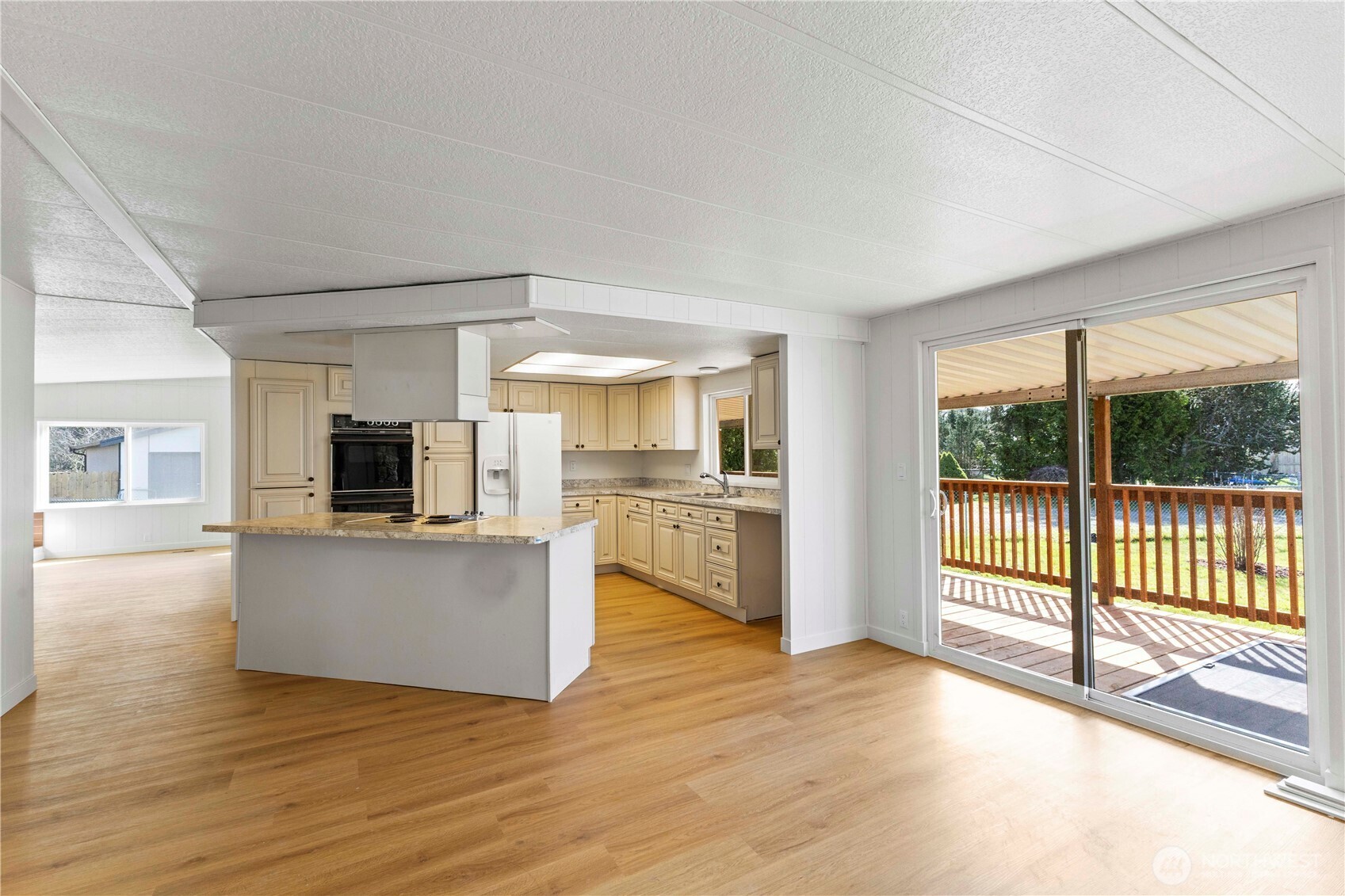 9527 Longmire Court SE, Yelm, WA 98597