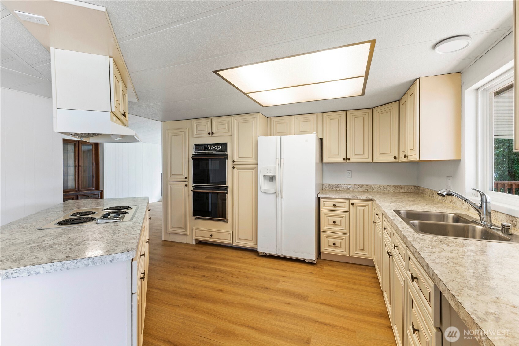 9527 Longmire Court SE, Yelm, WA 98597