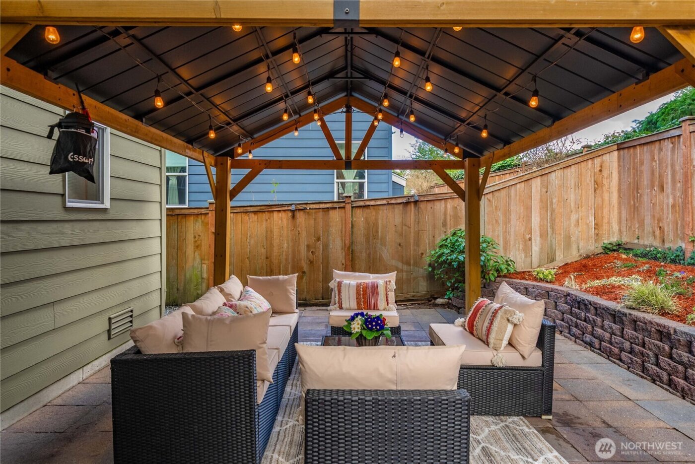 21702 103rd Place SE, Kent, WA 98031