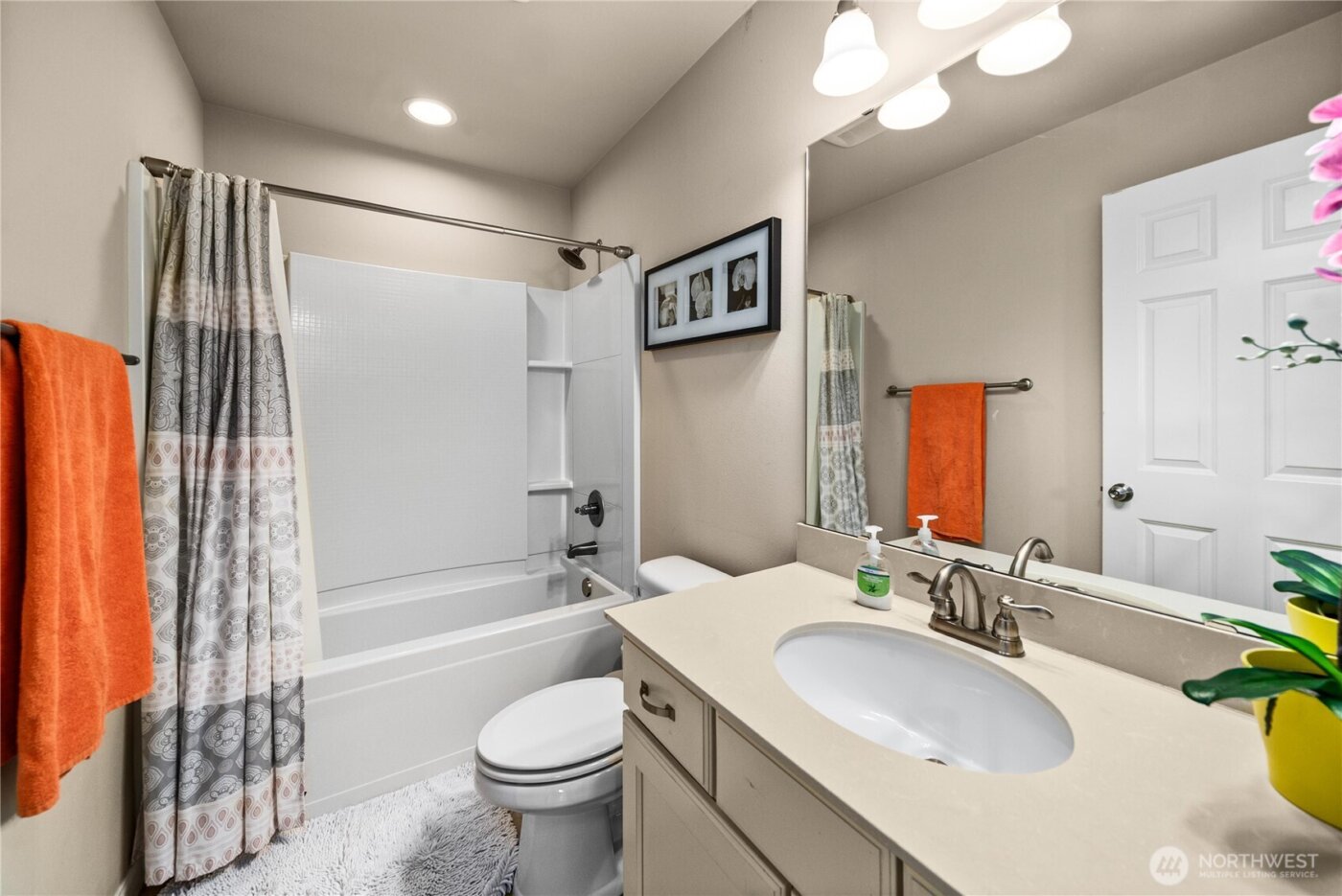 21702 103rd Place SE, Kent, WA 98031