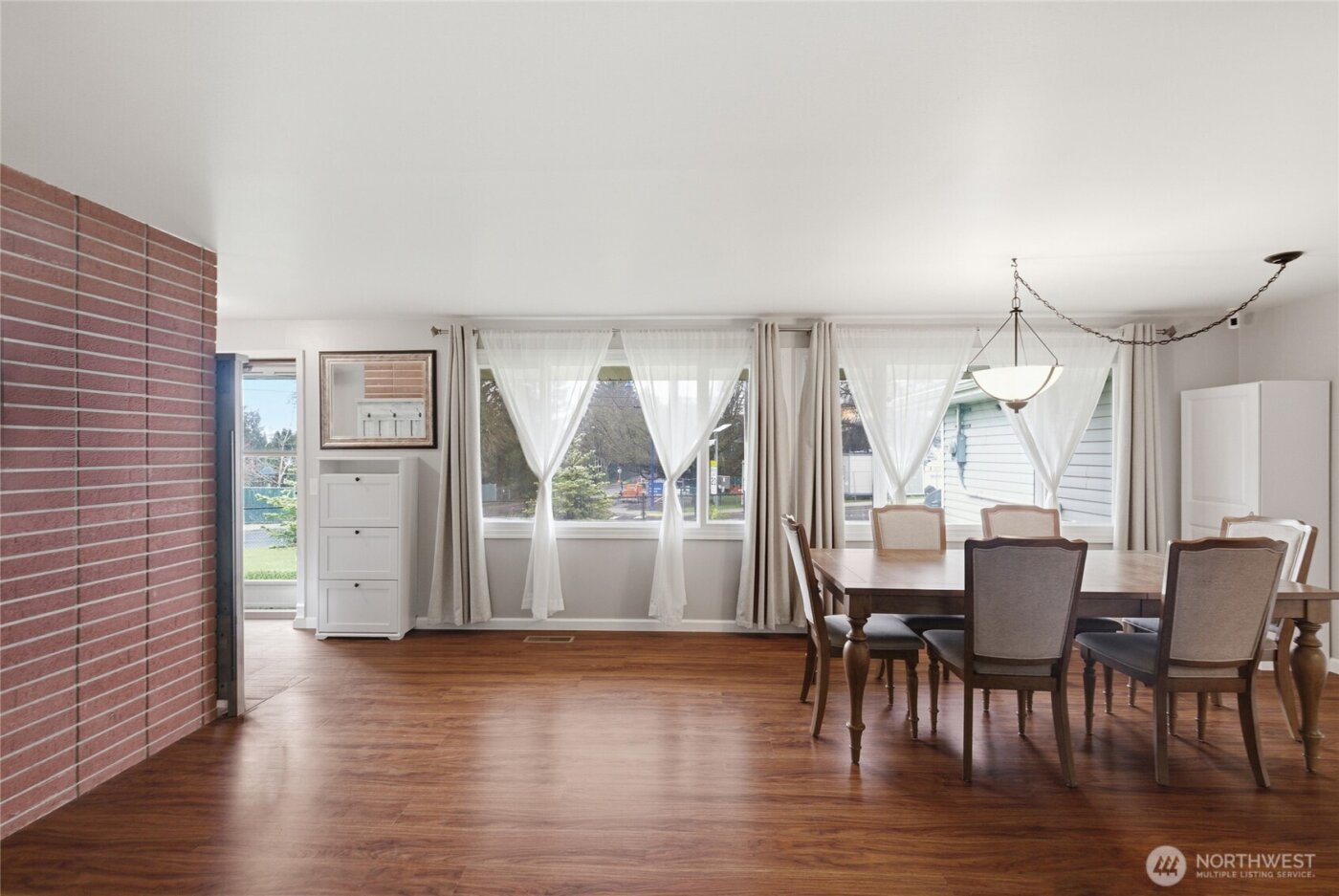 22630 24th Avenue S, Des Moines, WA 98198