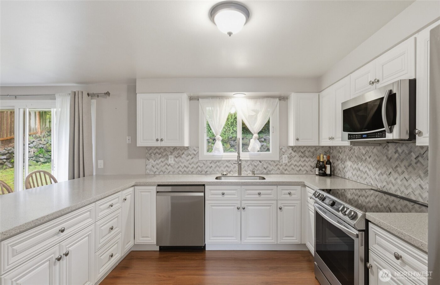 22630 24th Avenue S, Des Moines, WA 98198