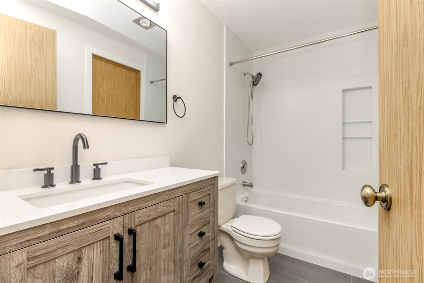 17311 119th LN SE J#3 , Renton, WA 98058