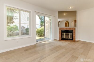 17311 119th LN SE J#3 , Renton, WA 98058 - Photo 4