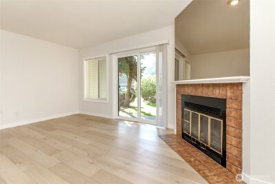 17311 119th LN SE J#3 , Renton, WA 98058 - Photo 8