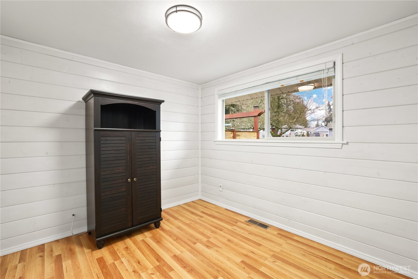 206 SW 303rd Street , Federal Way, WA 98023