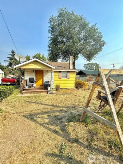 430 W 4th Ave , Omak, WA 98841