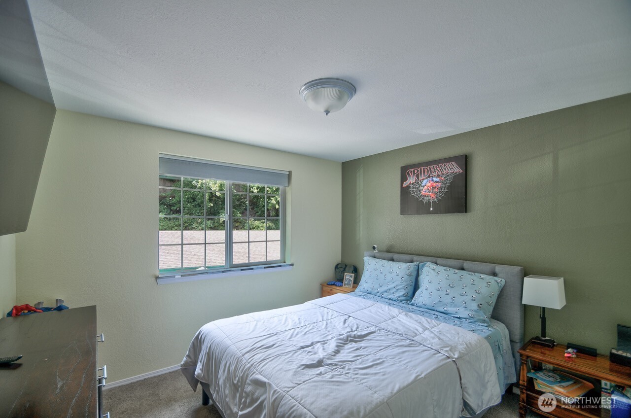 1103 Creekwood Court SE, Olympia, WA 98501