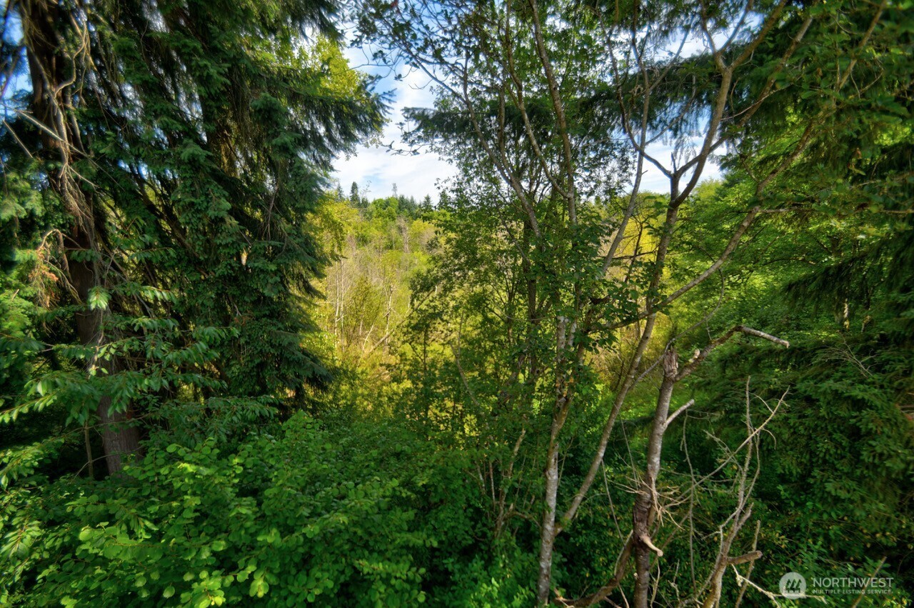 1103 Creekwood Court SE, Olympia, WA 98501