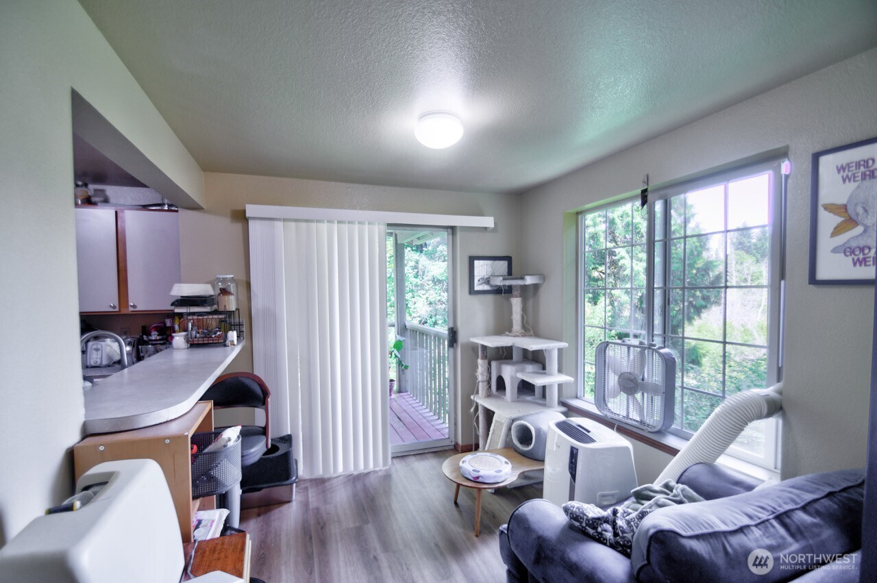 1103 Creekwood Court SE, Olympia, WA 98501