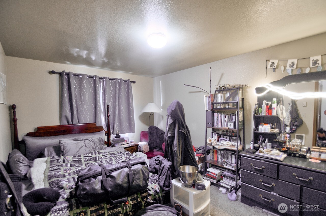 1103 Creekwood Court SE, Olympia, WA 98501