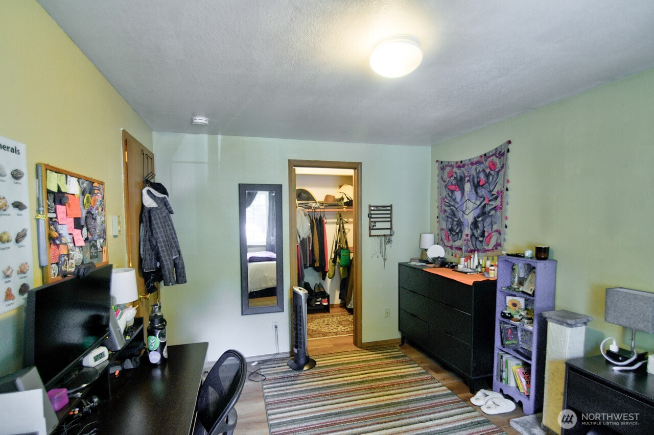 1103 Creekwood Court SE, Olympia, WA 98501