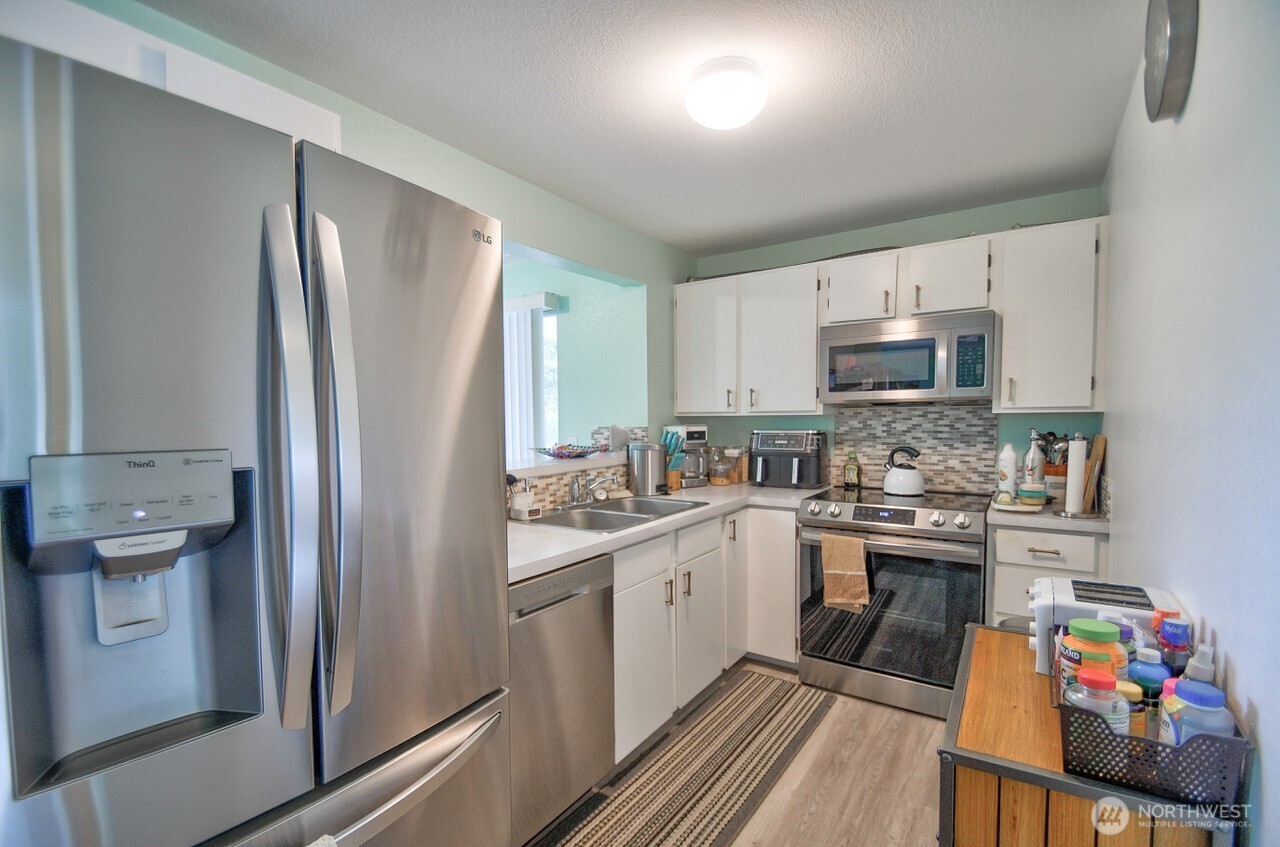 1103 Creekwood Court SE, Olympia, WA 98501