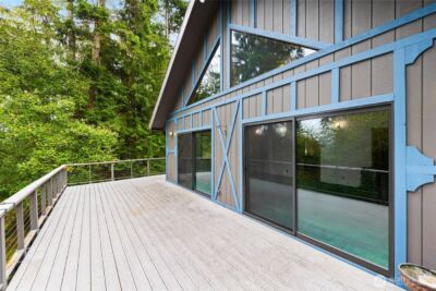 671 Edmonds Road , Coupeville, WA 98239-3924