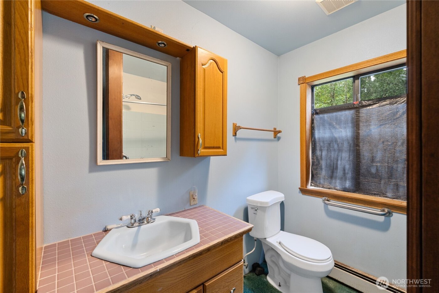 671 Edmonds Road , Coupeville, WA 98239-3924