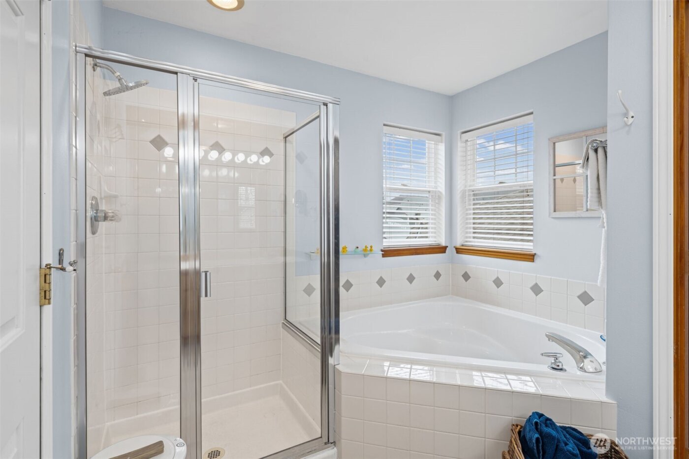 22116 99th Place S, Kent, WA 98031