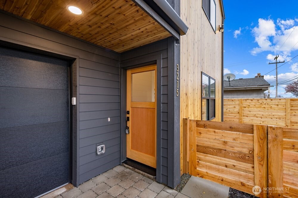 3215 22nd Avenue S, Seattle, WA 98144