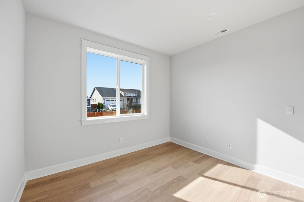 2946 Balsamroot Drive SE, Lacey, WA 98513