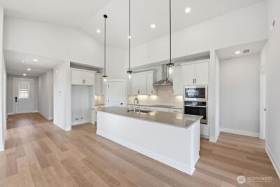 2946 Balsamroot Drive SE, Lacey, WA 98513 - Photo 4