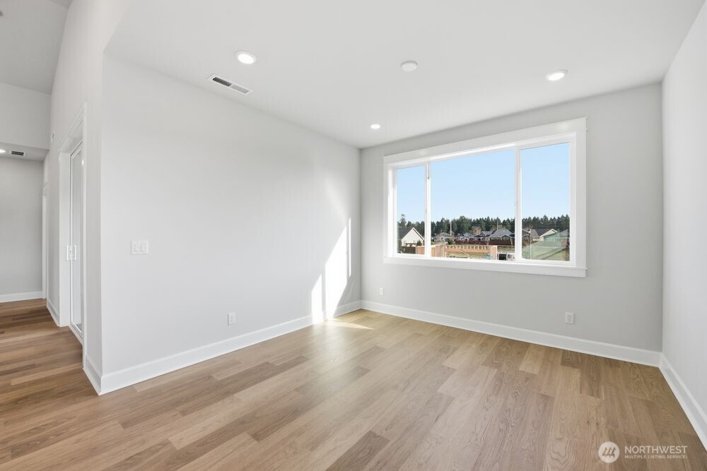 2946 Balsamroot Drive SE, Lacey, WA 98513