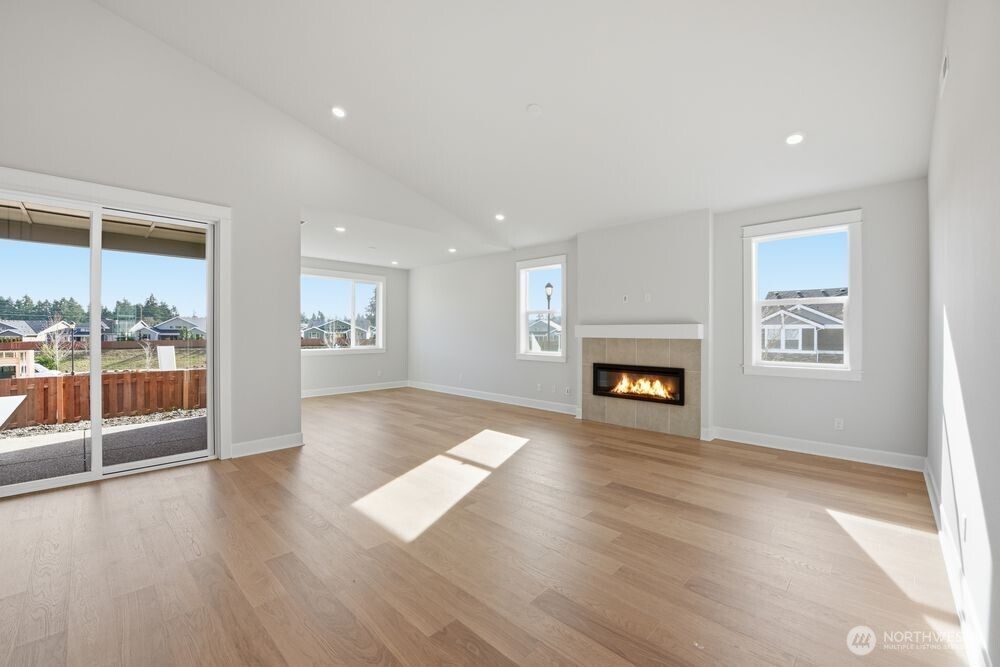 2946 Balsamroot Drive SE, Lacey, WA 98513